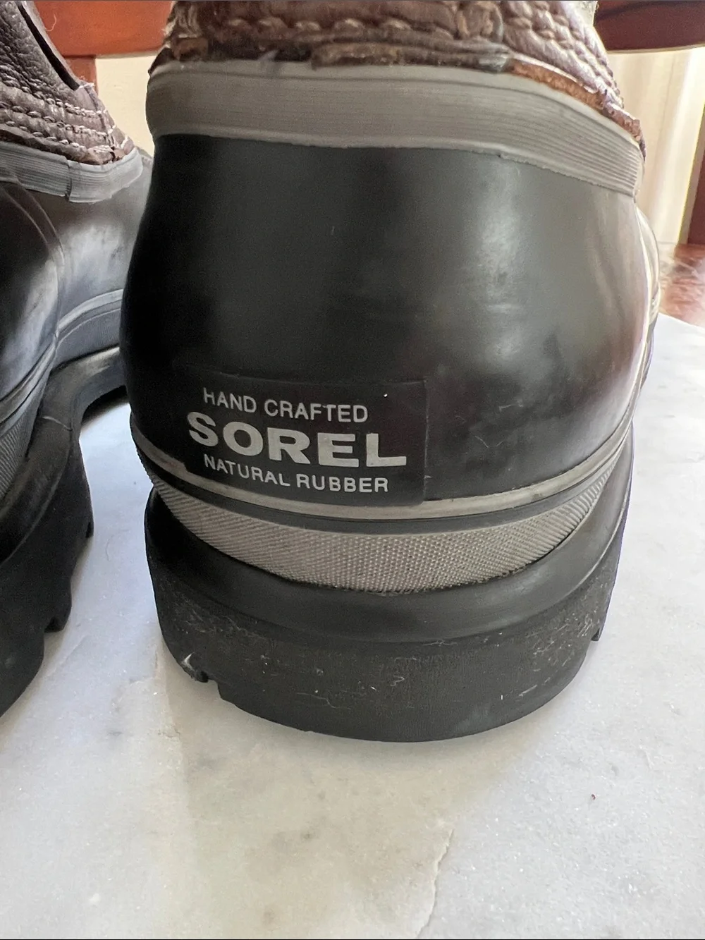 SOREL Caribou Seam-Sealed Waterproof Winter Boots Brown/Black Men's Size 9